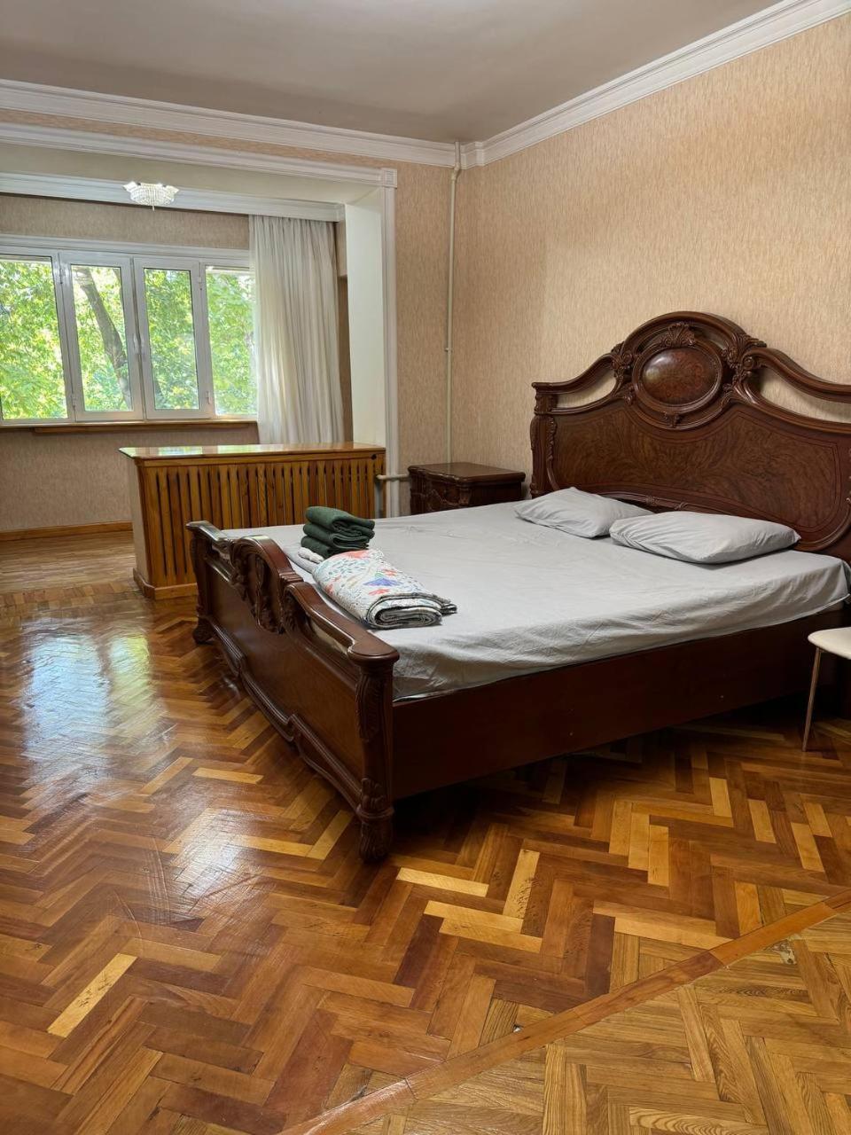 Апартаменты У Парка Голубые Купола И Цум Apartments At Blue Dome Park Tasjkent Buitenkant foto